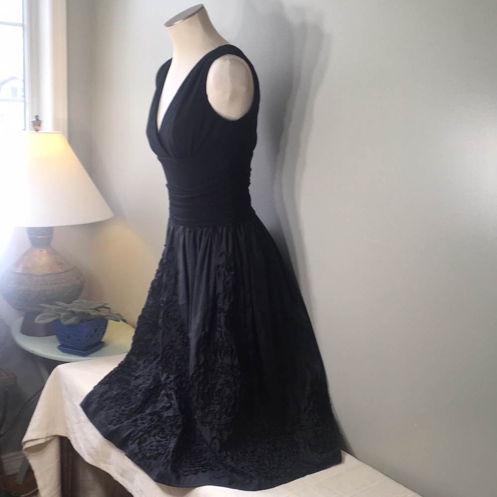 Classic BLACK DRESS  unique w fancy applique, sleeveless
